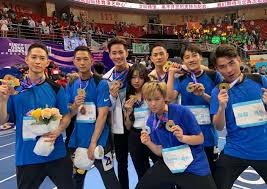 2025年NBA球员收入榜前十揭晓：库里领跑，詹姆斯紧随其后